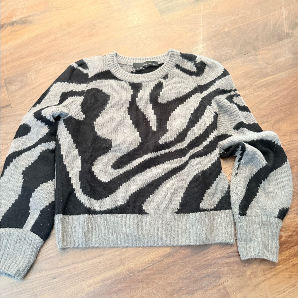 360 Cashmere Gray and Black Abstract Sweater